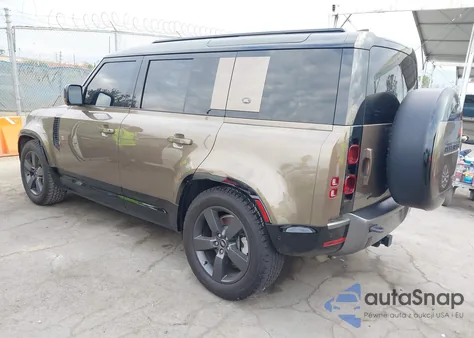 2023 Land Rover Defender 110 X-Dynamic Se z USA, uszkodzony, nr VIN SALE27EU7P2149811